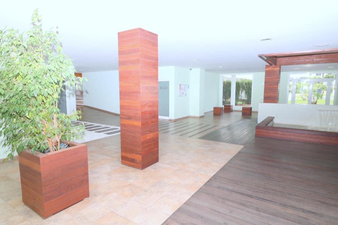 R. Marine II Apartment Roses Luaran gambar